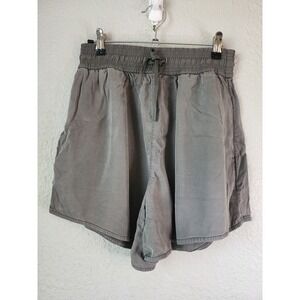 Retired Lululemon Feeling Femme Gray Drawstring Running Athletic Shorts Size 6